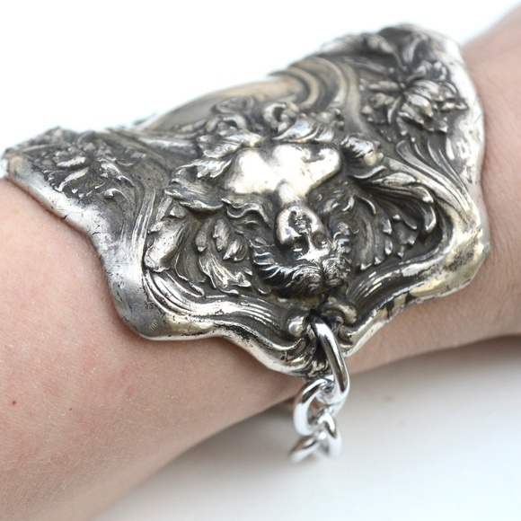 Victorian Goddess Silverplate Art Nouveau Cuff Silver Lady Face Cuff Bracelet - Picture 4 of 11